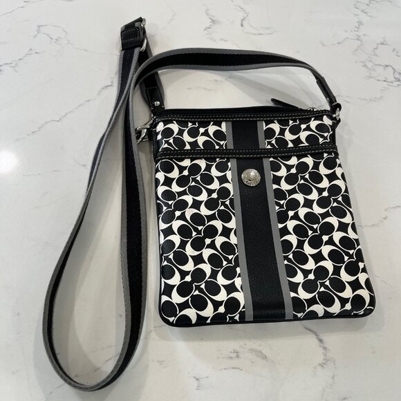 Coach Signature Leather Crossbody Bag for Women 2000's - Picture 5 of 7